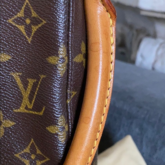 ***SOLD***Louis Vuitton Large Looping Bag - Picture 11 of 16